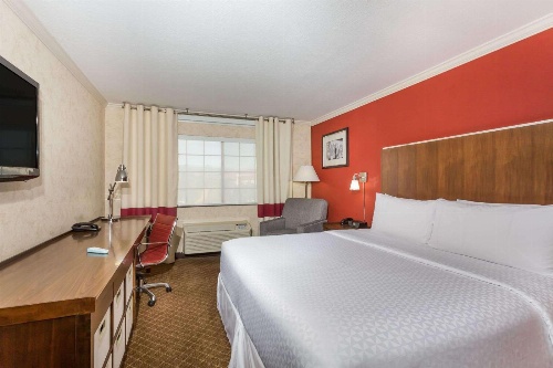 Wyndham Garden San Jose Silicon Valley image 3